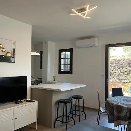Pour 2 Personnes En Avec Terrasse Appartement *