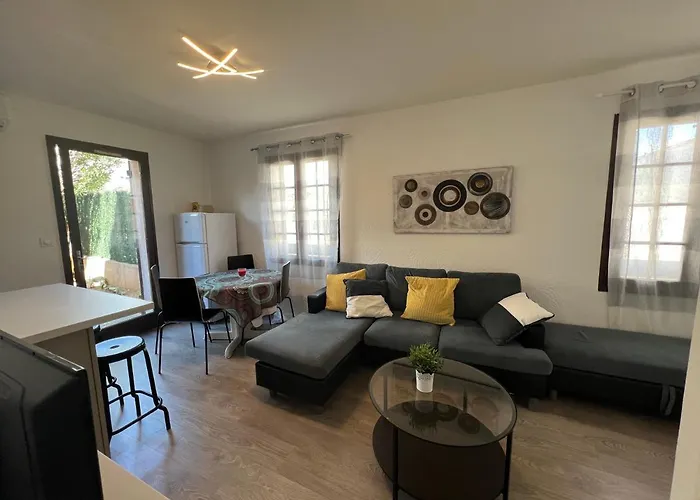 Pour 2 Personnes En Avec Terrasse アパート *