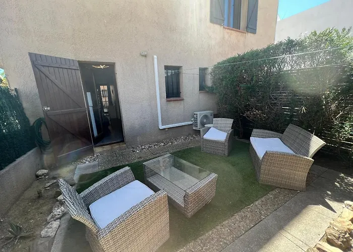 Pour 2 Personnes En Avec Terrasse アパート