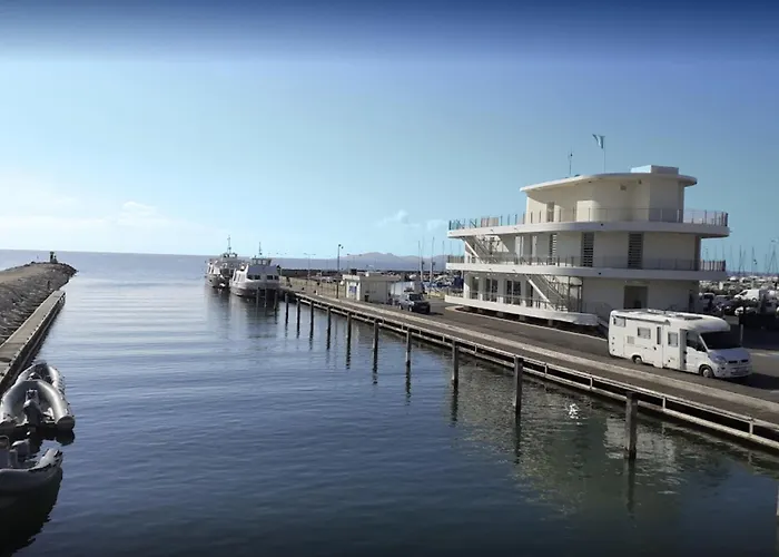 Pour 2 Personnes En Avec Terrasse アパート ラ・ロンド・レ・モール