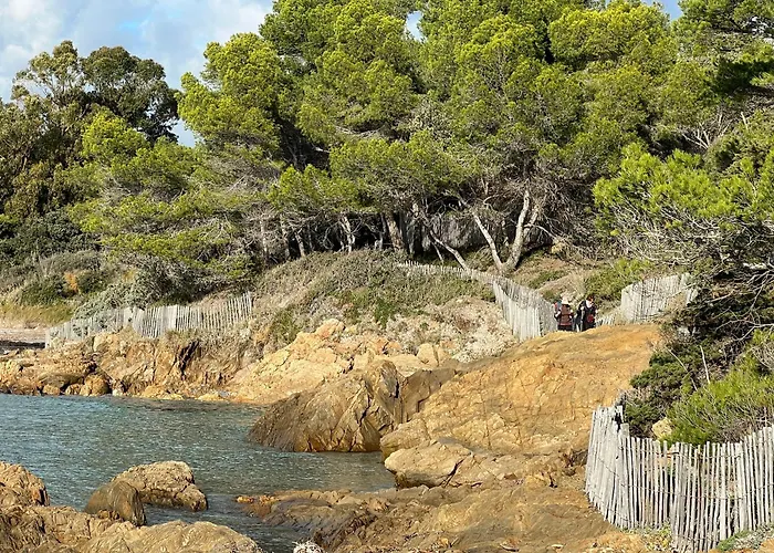 Pour 2 Personnes En Avec Terrasse * ラ・ロンド・レ・モール