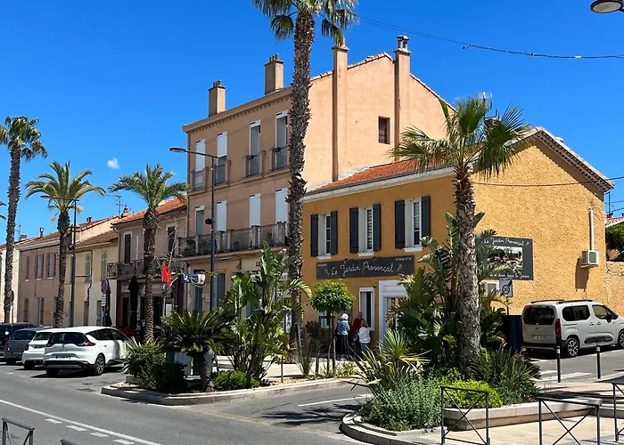 Pour 2 Personnes En Avec Terrasse アパート ラ・ロンド・レ・モール